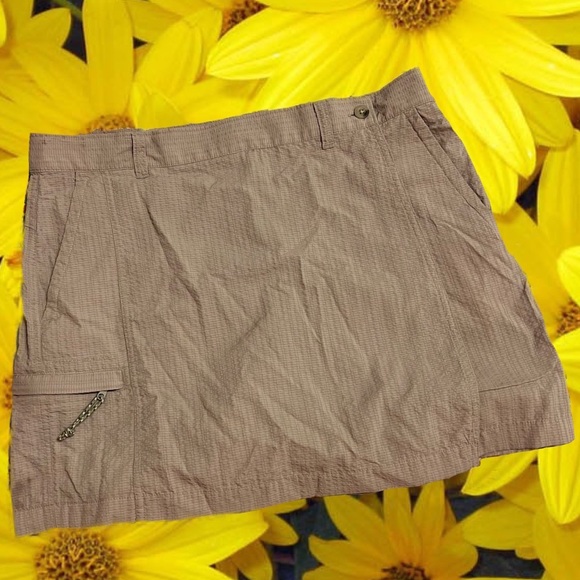 Columbia Pants - Columbia Skort Tan Size Medium